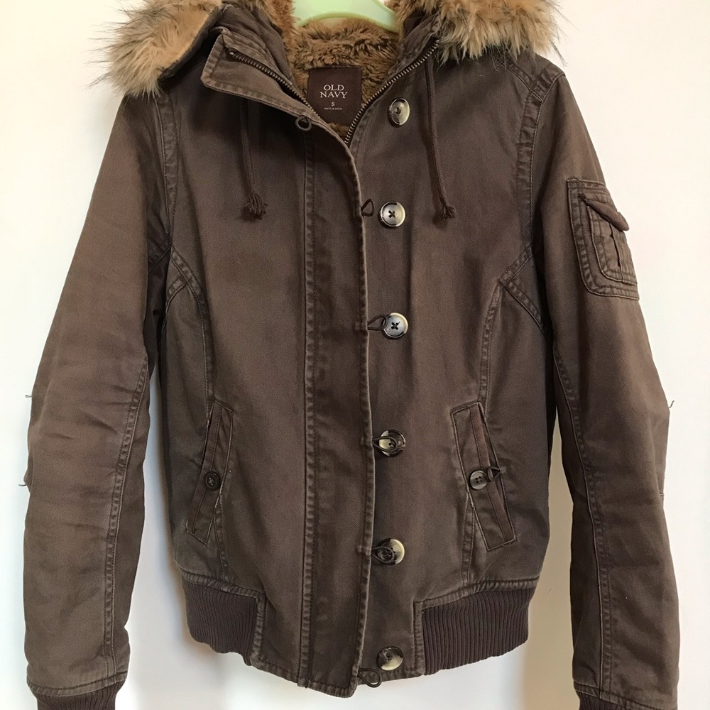 Old Navy Brown Fur Coat 4/$15 💕